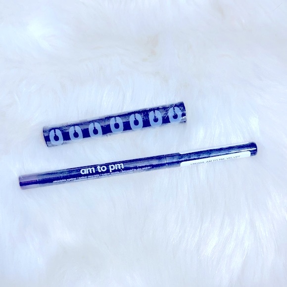 Eye-Pop Duo: AM to PM Velvety Liner+Black Lashy Whole Lotta Mascara Makeup Set - Picture 4 of 11